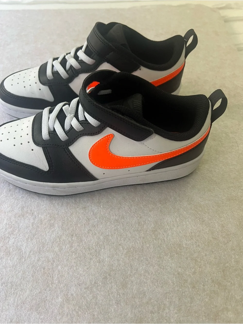 Nike Kids Black White & Bright Orange Sneakers – Size 2Y